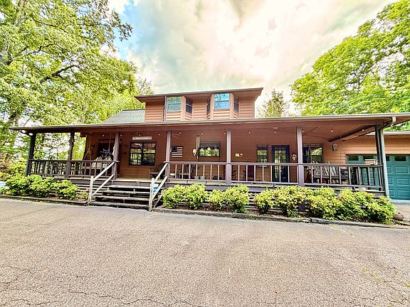 3rd image of 1444 Kelley Way
