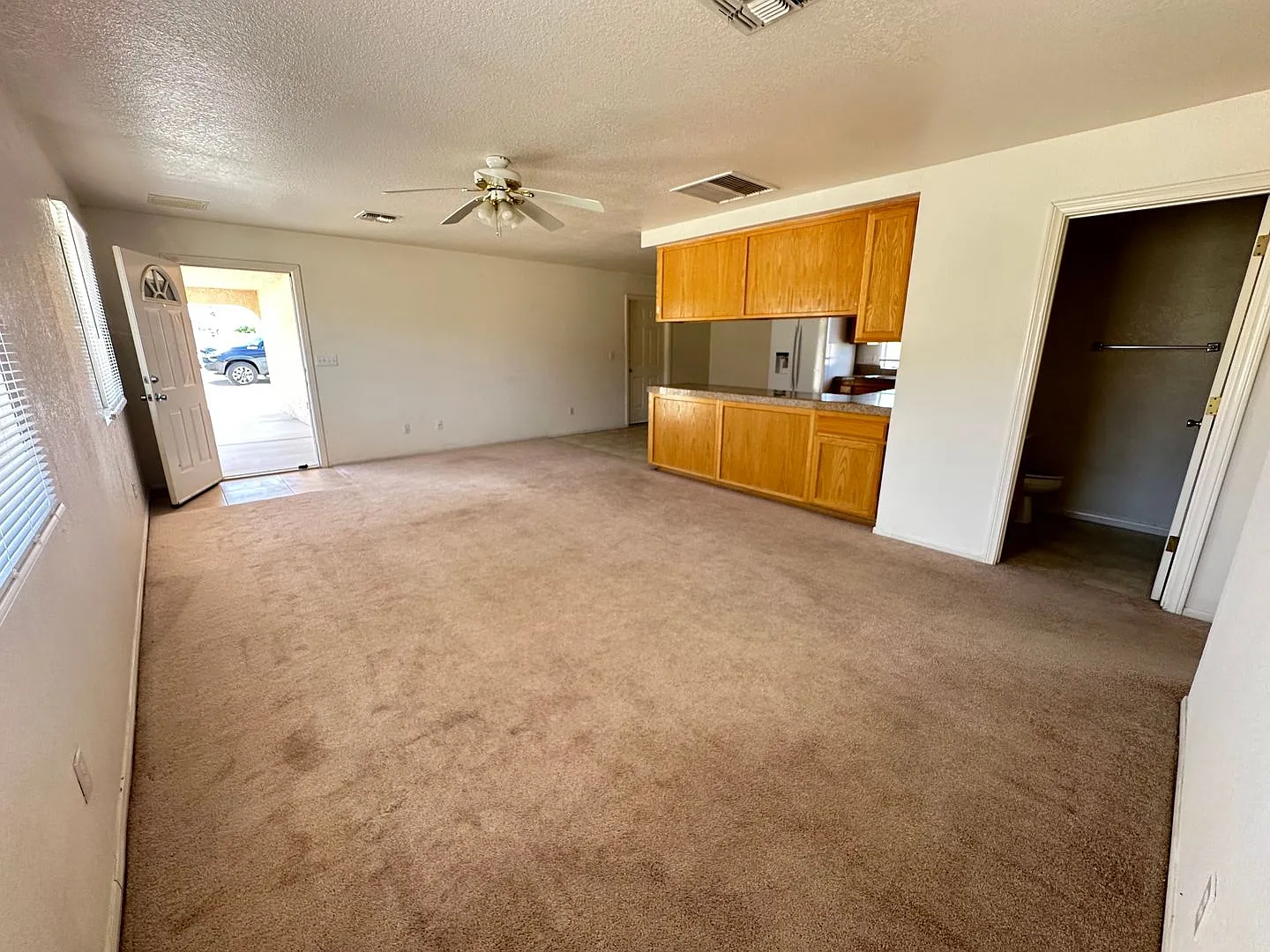 **Move in special $150 off of first months rent** 2 bedroom/2Bathroom home — Photo 3