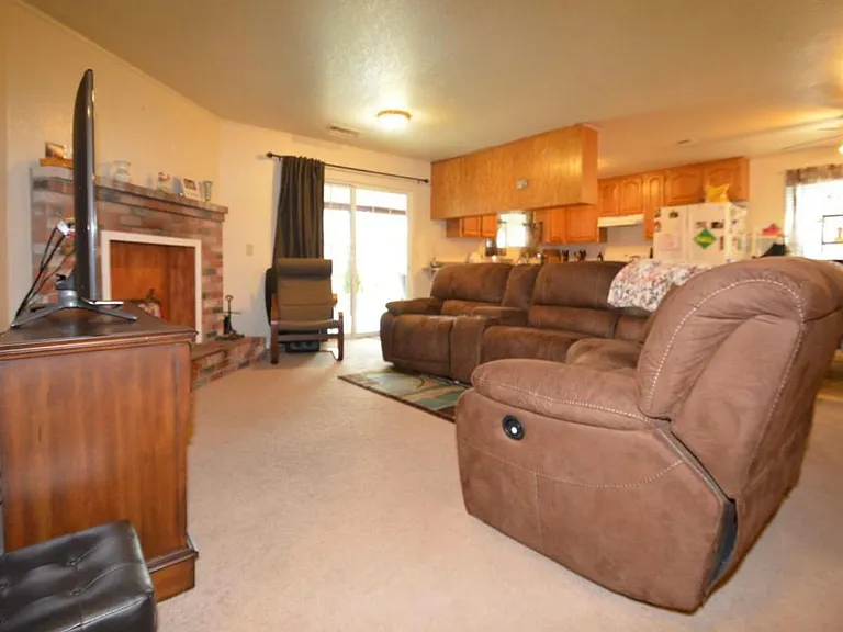 1282 Shaefer St — Photo 10