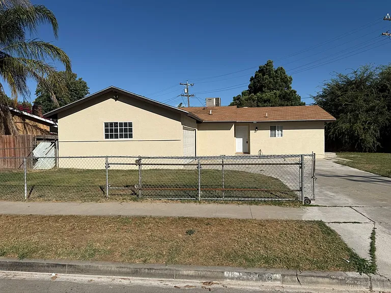 3608 Balboa Dr — Photo 1