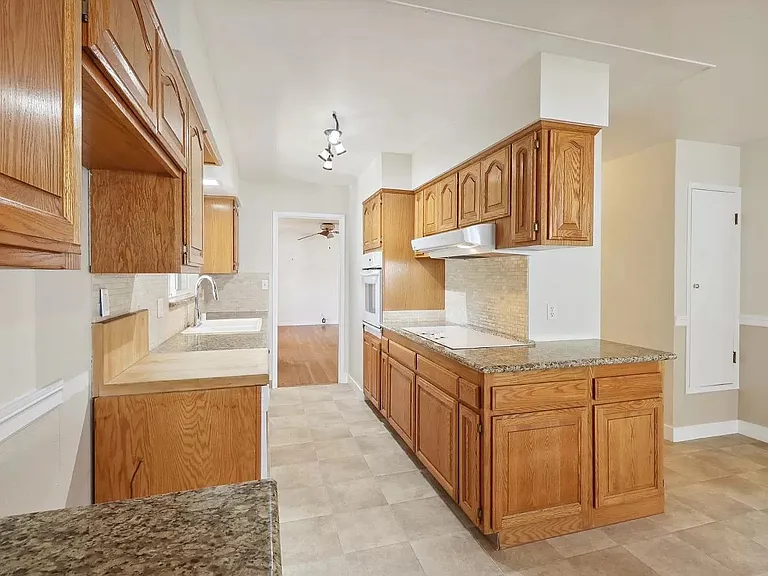 9036 New Dawn Dr — Photo 18