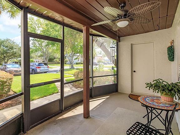 4th image of 27 WINDTREE LANE #102