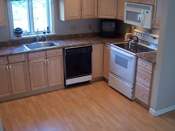 Spacious Kitchen