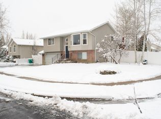 1216 S 1200 W, Woods Cross, UT 84087