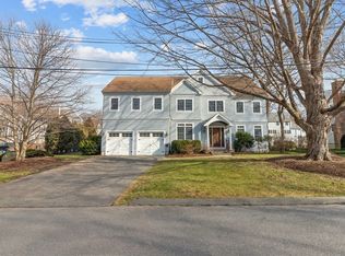 21 Ellison Rd, Lexington, MA 02421