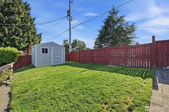 8425 18th Ave SW — Photo 22