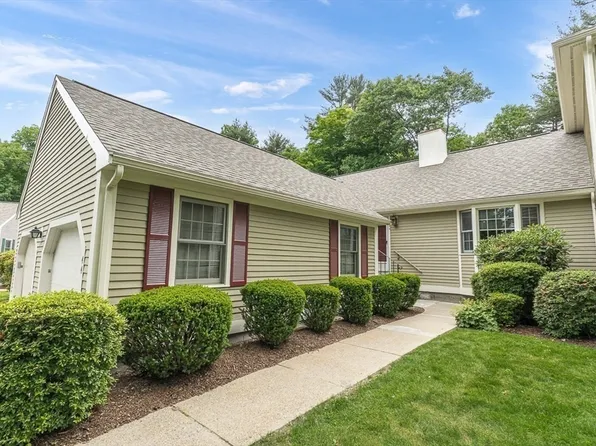 501 Lexington St APT 44, Waltham, MA 02452