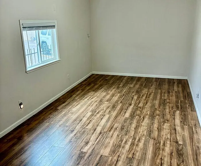 1342 N Washington Ave — Photo 9