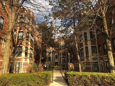 4107 N Sheridan Rd APT 2, Chicago, IL, 60613