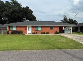322 Pine St, Norco, LA 70079
