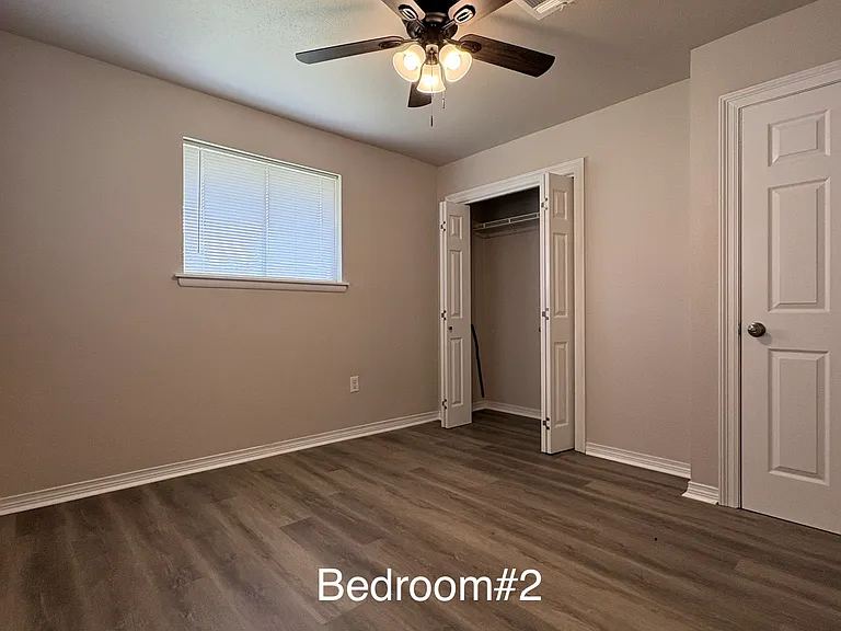204 James Ct — Photo 19