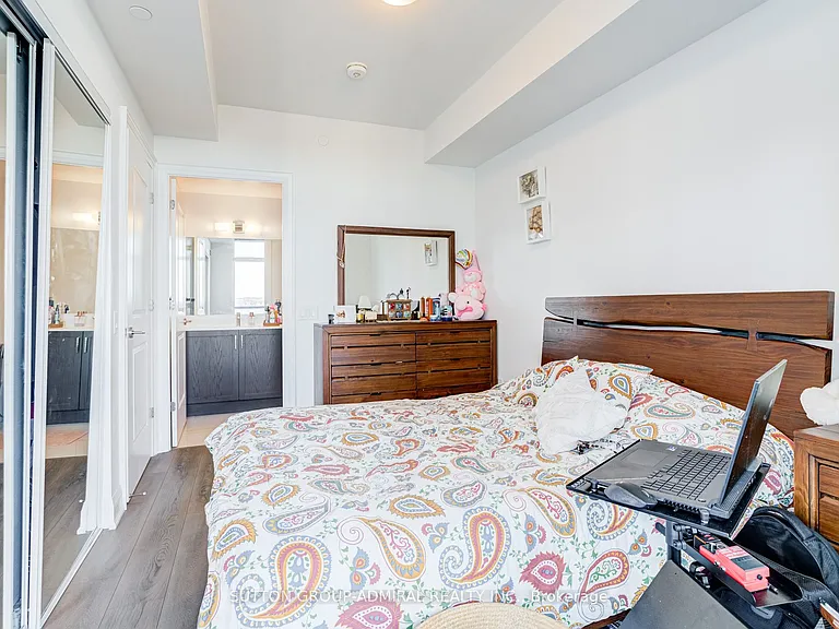 20 Gatineau Dr #1010 — Photo 14