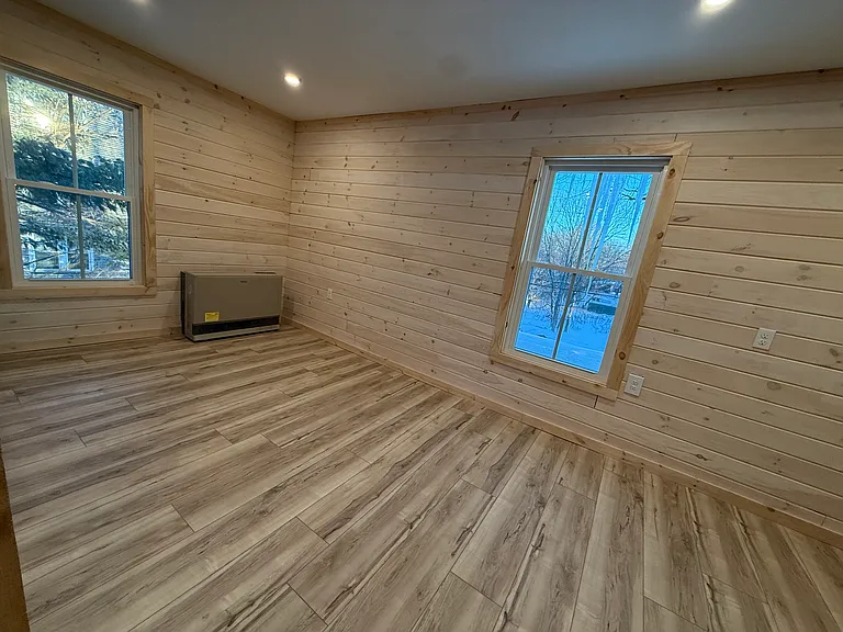 41 Knapp St #3 — Photo 9