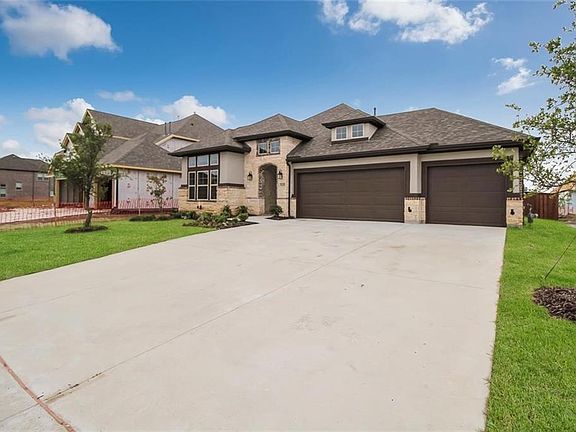 2nd image of 3121 Kennington Dr