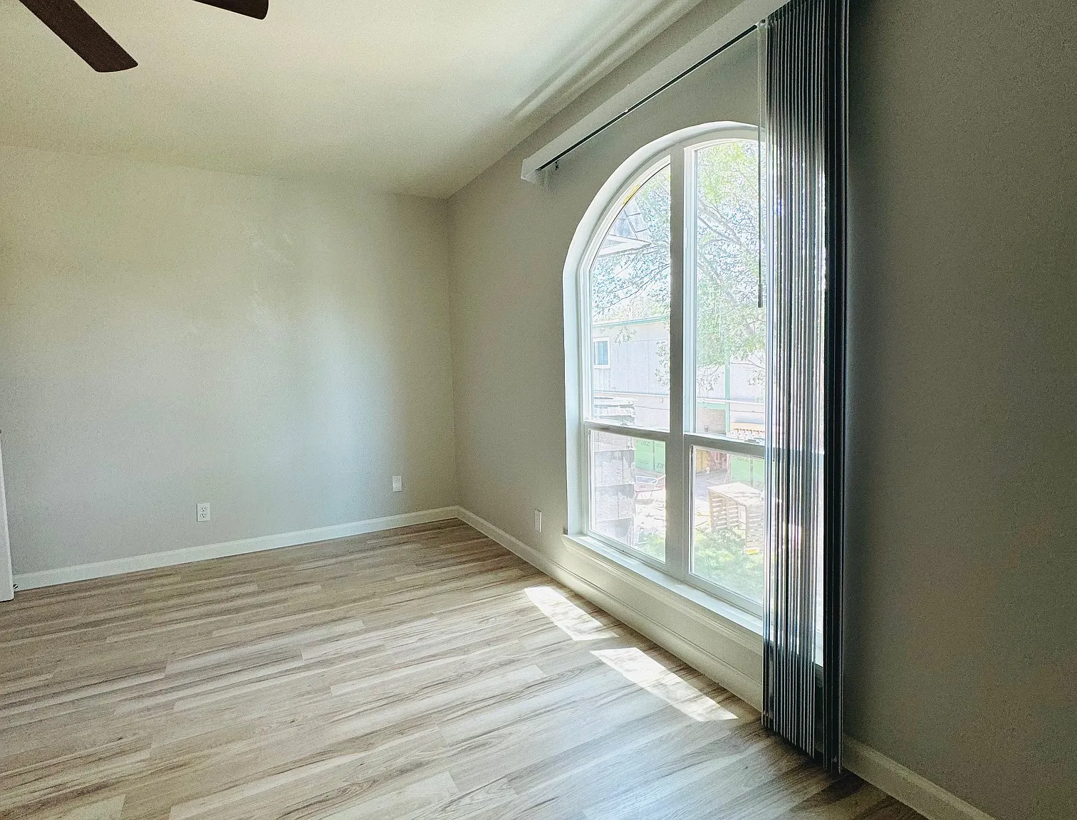 Mockingbird Apartments — Photo 4