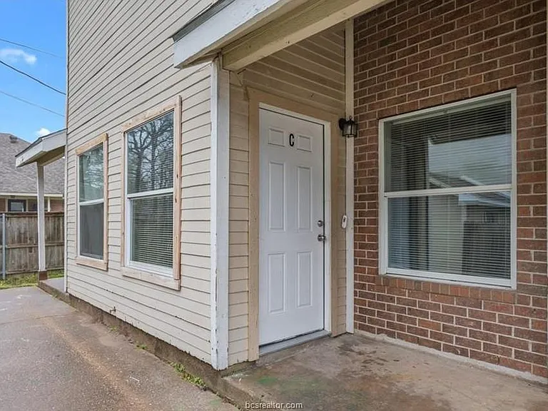 1104 Verde Dr #A — Photo 1