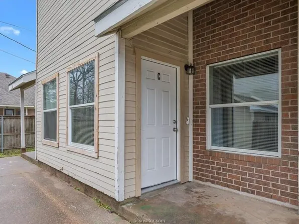 1104 Verde Dr #A, Bryan, TX 77801