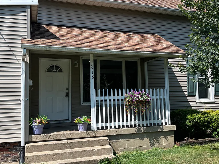 1518 S 4th St — Photo 1
