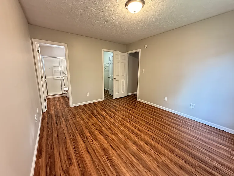 276 Pleasant Pointe Dr — Photo 7