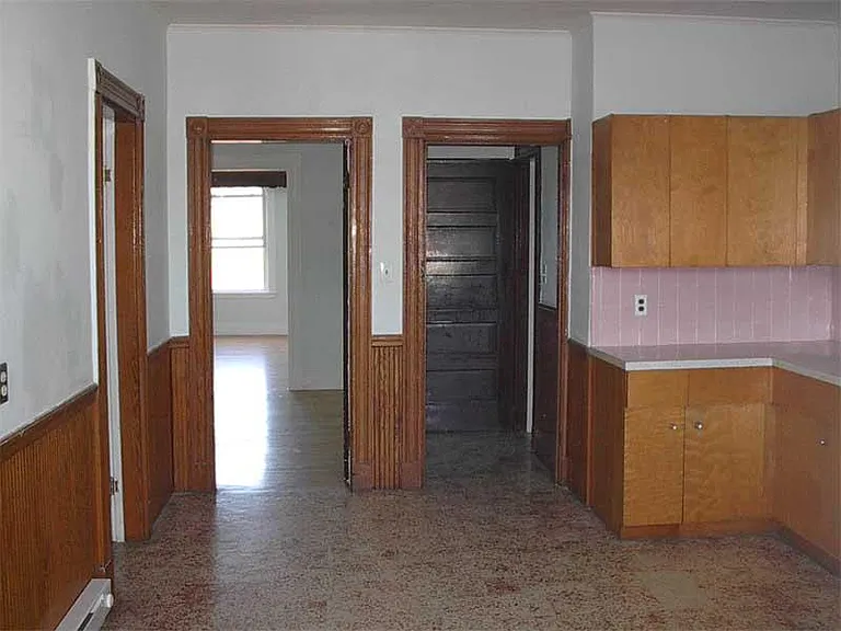 262 Maverick St #2 — Photo 6