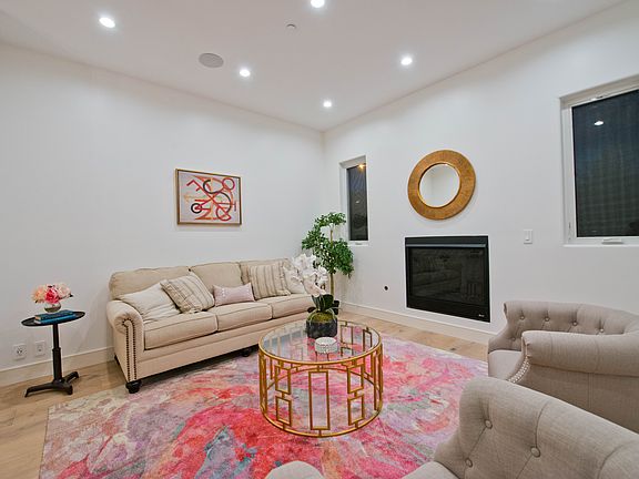 3rd image of 25338 Bowie Ct