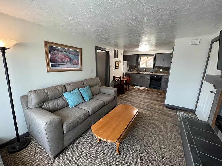 Portage Village Apartments — Photo 33