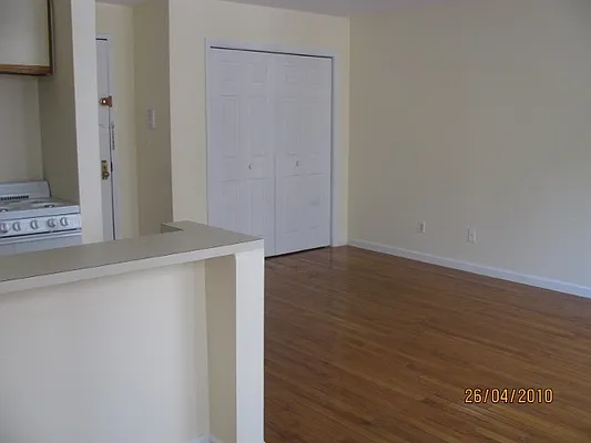 Rented by PMG Real Estate  | media 10
