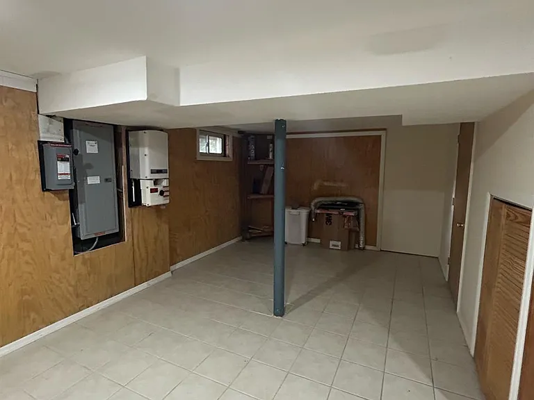 8 Julie Dr — Photo 23