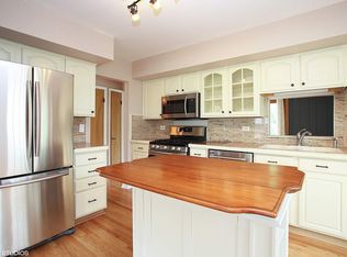 207 W Emerson St, Arlington Heights, IL 60005