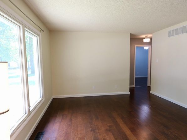 500 N Milton St, Auburn, KS 66402