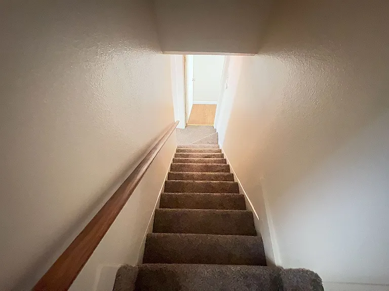 136 E Morris Ave — Photo 10
