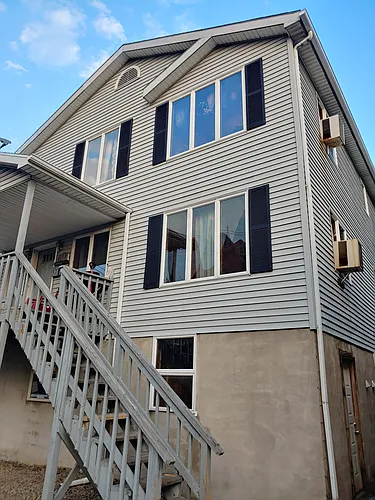 225 S Webster Ave #1 Photo 1