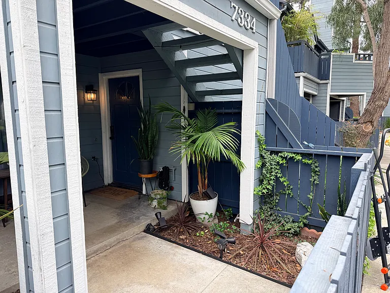 7334 Quill Dr — Photo 17