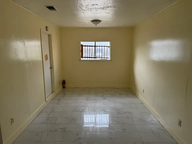 12935 Southspring Dr — Photo 3