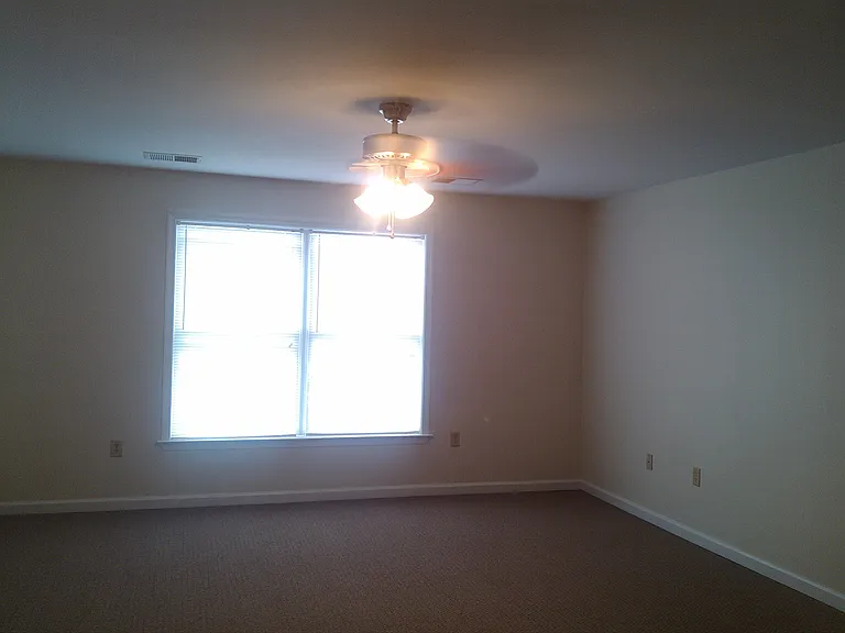 2016 Lafayette Blvd #B6 — Photo 2