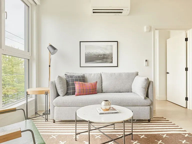 Solis Apartments — Photo 46