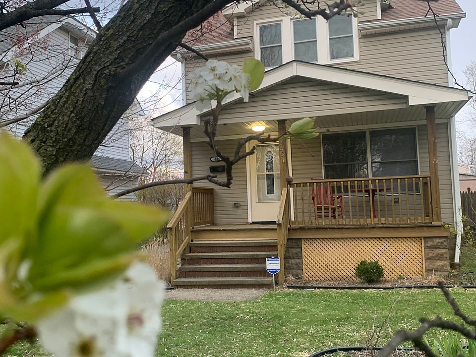1st image of 4461 W 49th St