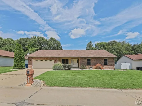304 Brian Dr, Belleville, IL 62226