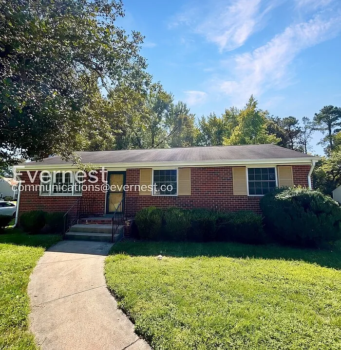 10813 Bluebell Dr
