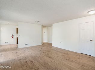 7 Tamarack Ct, Barnegat, NJ