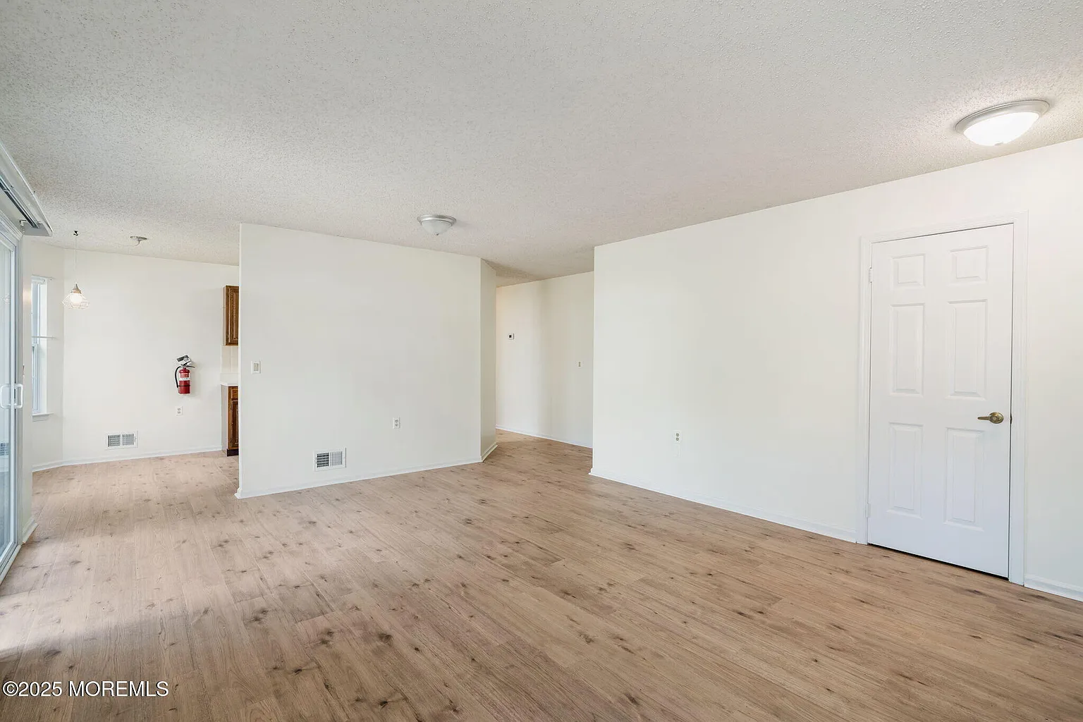 7 Tamarack Ct photo 1