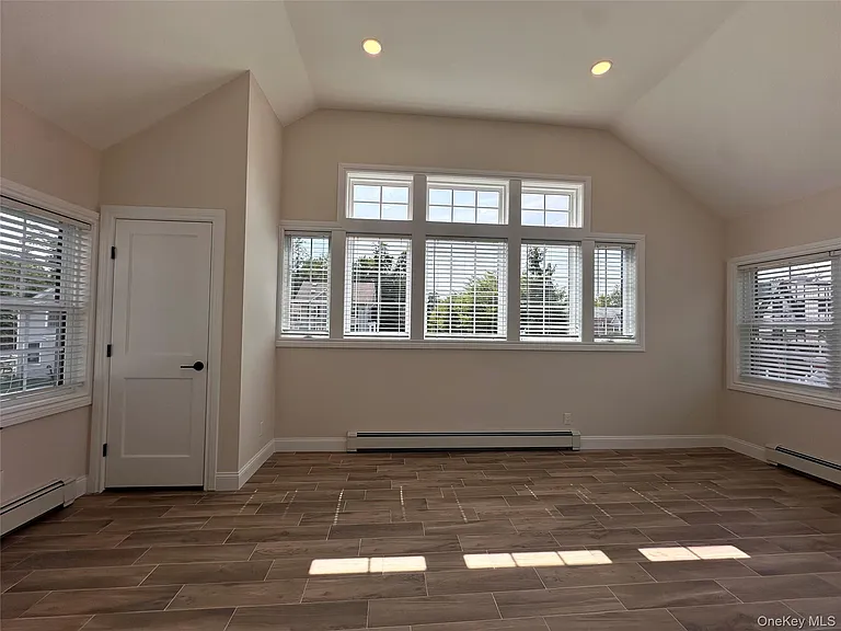 150 Main St #1 — Photo 2