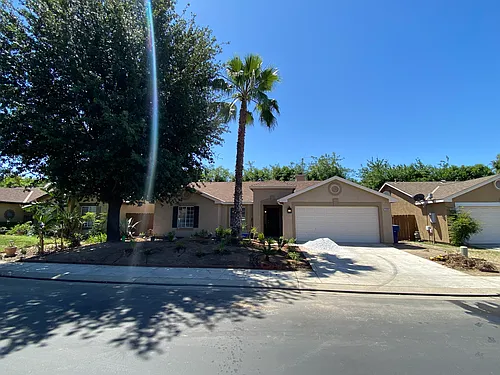 5260 E Wildflower Ln Photo 1