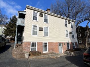 12 Elm St FLOOR 2, Tariffville, CT 06081