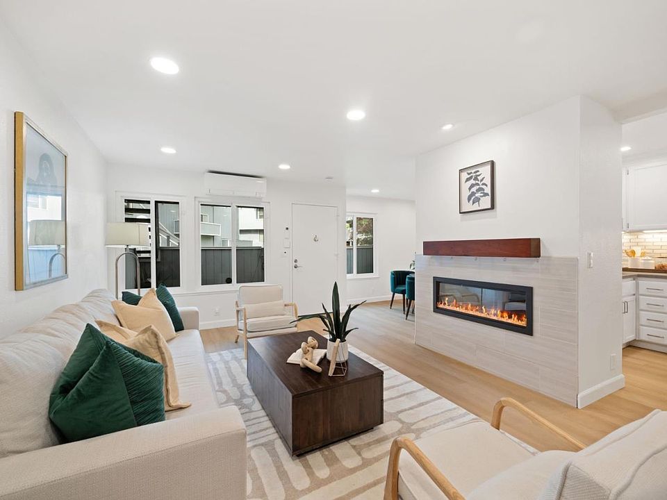 1st image of 932 La Barbera Dr