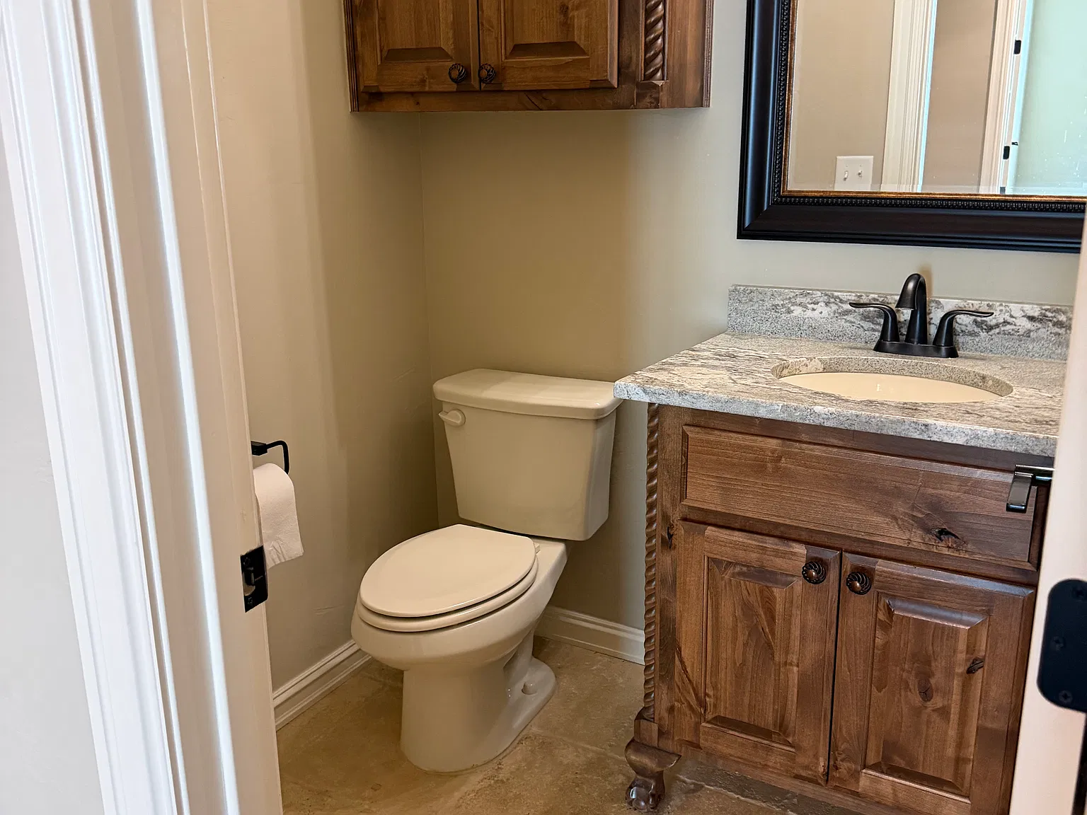 4 bed, 2841 sqft, $3,300 — Photo 4