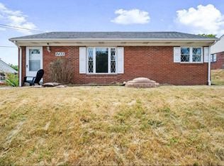 2433 Broadhead Rd, Aliquippa, PA 15001