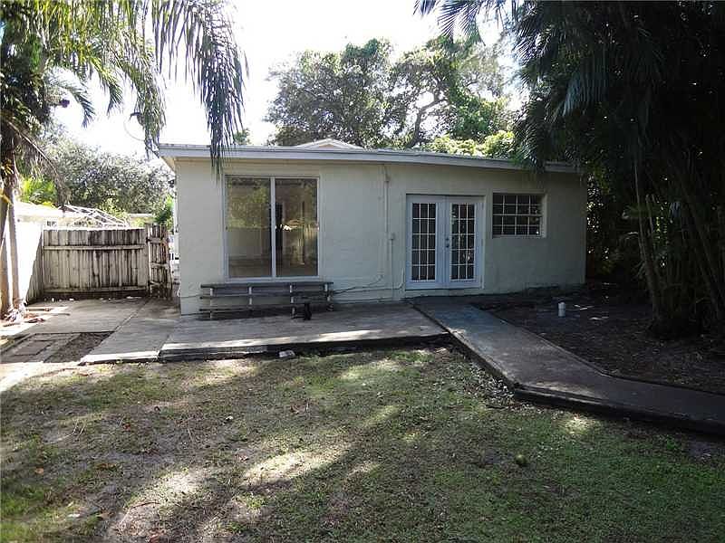 1st image of 11366 Peachtree Dr
