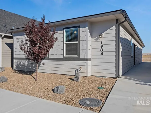 1919 NW Enterprise St, Mountain Home, ID 83647