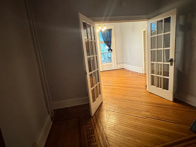 324 Hudson 1st Floor Ter — Photo 9